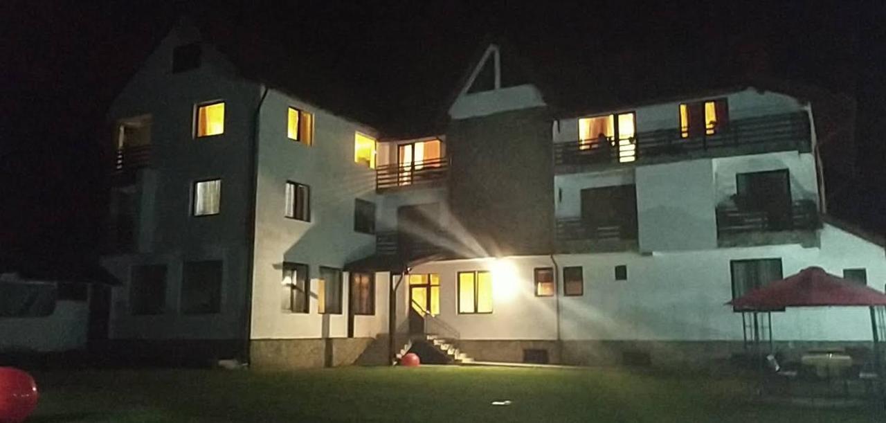 Pensiunea La Turcu Felsőmoécs Kültér fotó